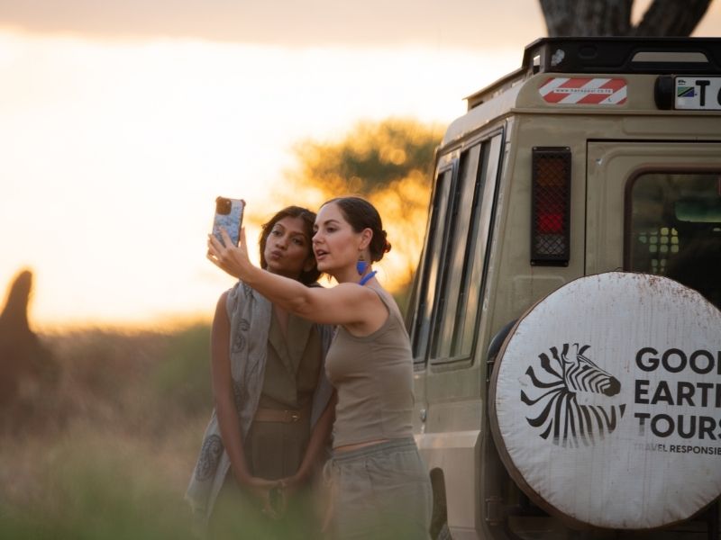Safari and Beach Vacations in Africa - The Perfect Escape. 1 Safari & Beach Vacations in Africa, the Perfect Escape.